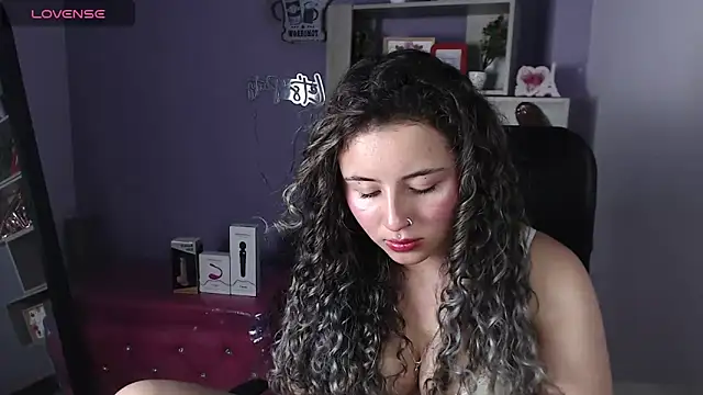 Snapshot of celeste_blue69 chatting on 02-21-25, 05:02 celeste blue69 online show from 02-21-25, 05:02