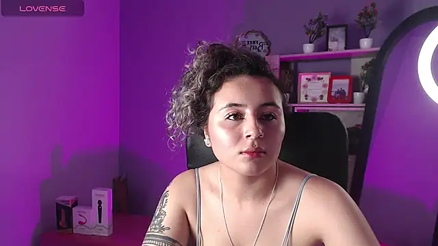 Snapshot of celeste_blue69 chatting on 03-08-25, 05:49 celeste blue69 online show from 03-08-25, 05:49