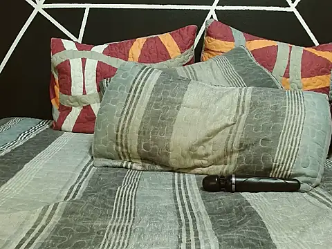 Snapshot of YummyChocolatexx2 chatting on 03-02-25, 04:50 YummyChocolatexx2 online show from 03-02-25, 04:50