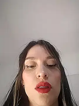 manu lara online show from 10-23-25, 11:42