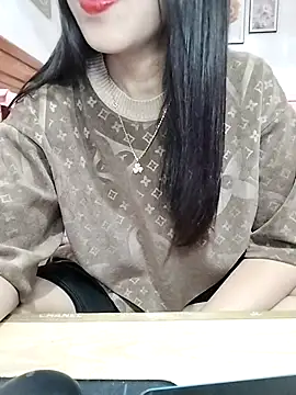 cream1299 online show from 10-23-25, 01:27