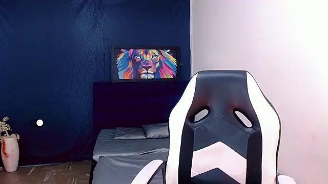 Snapshot of la_ratona_1 chatting on 02-22-25, 08:09 la ratona 1 online show from 02-22-25, 08:09