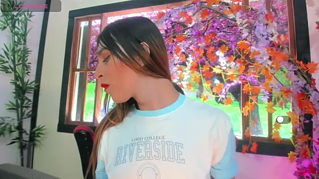 Snapshot of la_ratona_1 chatting on 03-22-25, 06:58 la ratona 1 online show from 03-22-25, 06:58