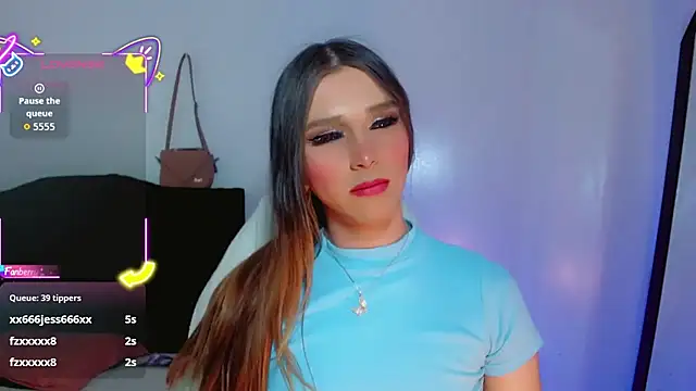 Snapshot of la_ratona_1 chatting on 10-05-25, 10:40 la ratona 1 online show from 10-05-25, 10:40