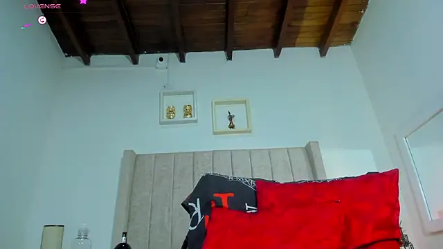 Snapshot of juana_240 chatting on 02-24-25, 03:09 juana 240 online show from 02-24-25, 03:09