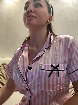 Snapshot of JustinneJade chatting on 02-07-25, 07:49 JustinneJade online show from 02-07-25, 07:49