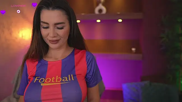 Snapshot of JustinneJade chatting on 10-16-25, 04:24 JustinneJade online show from 10-16-25, 04:24