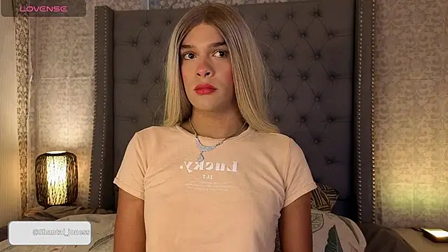 Shantal Joness online show from 09-29-25, 09:08