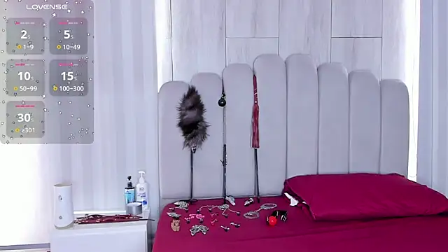 Snapshot of mileyerikson chatting on 11-22-25, 03:55 mileyerikson online show from 11-22-25, 03:55