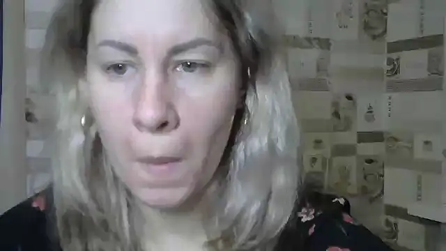 TherestlessKitty online show from 02-17-25, 07:15