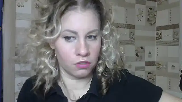 TherestlessKitty online show from 03-04-25, 05:53