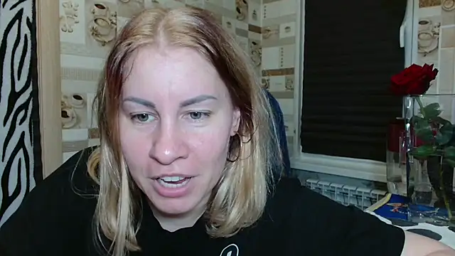 Snapshot of TherestlessKitty chatting on 05-28-26, 10:18 TherestlessKitty online show from 05-28-26, 10:18