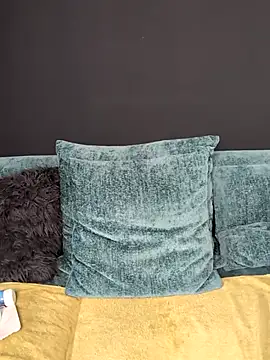nora the strange online show from 06-03-26, 10:51