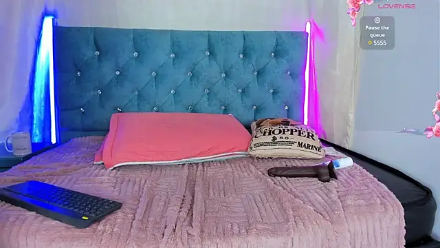 Snapshot of Samuel_Matthew chatting on 02-19-25, 10:01 Samuel Matthew online show from 02-19-25, 10:01