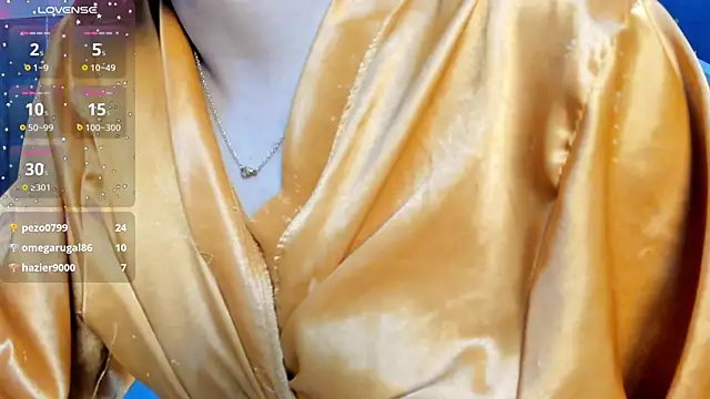 Snapshot of Karoll014 chatting on 01-14-25, 05:45 Karoll014 online show from 01-14-25, 05:45