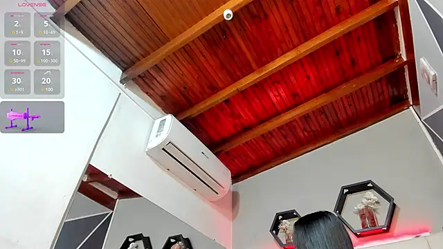 Snapshot of Karoll014 chatting on 02-21-25, 12:06 Karoll014 online show from 02-21-25, 12:06