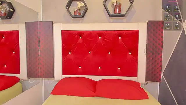 Snapshot of Karoll014 chatting on 10-16-25, 11:55 Karoll014 online show from 10-16-25, 11:55