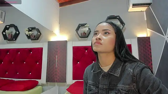 Karoll014 online show from 03-05-26, 12:12