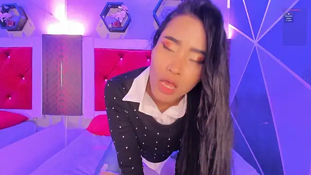 Karoll014 online show from 04-24-26, 01:35