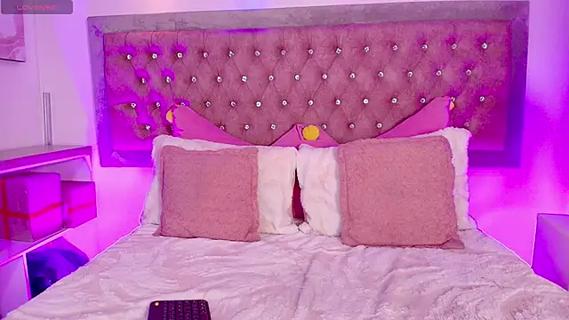 Tayzon Foxxx online show from 01-08-26, 12:18