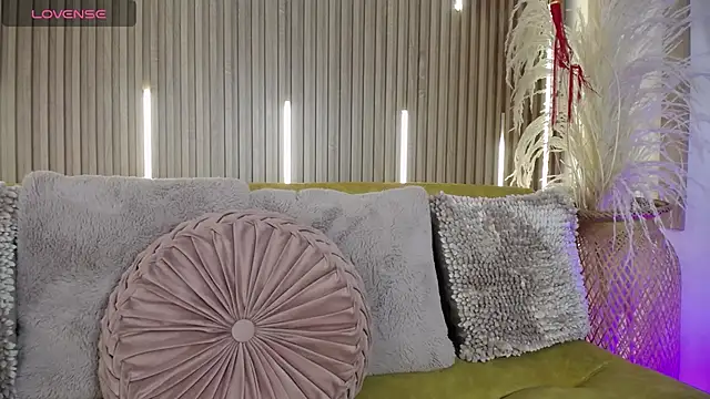 Tayzon Foxxx online show from 04-25-26, 08:28