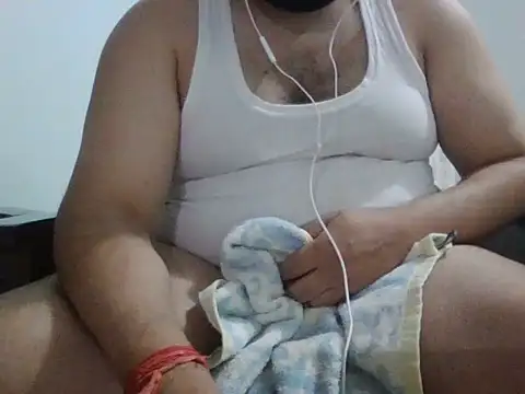 Snapshot of ARYANAVAILABLE chatting on 11-14-25, 09:13 ARYANAVAILABLE online show from 11-14-25, 09:13