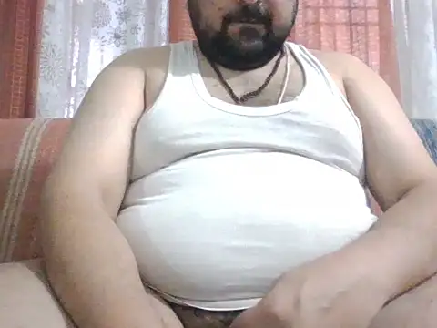 ARYANAVAILABLE online show from 04-22-26, 08:17