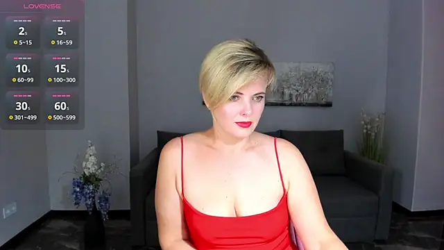 Julia Wilsone online show from 09-23-25, 12:19