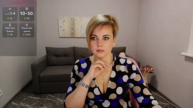 Julia Wilsone online show from 02-06-26, 07:02