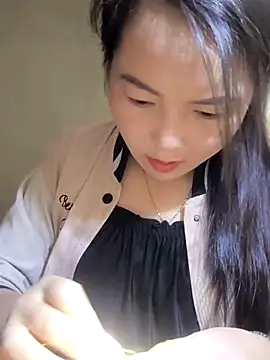 Sweetlove 77 online show from 12-20-25, 01:45