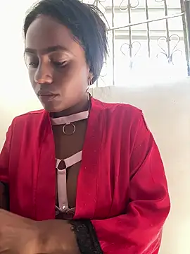 Snapshot of AlisonHoot69 chatting on 09-13-25, 01:33 AlisonHoot69 online show from 09-13-25, 01:33