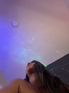 Snapshot of AlisonHoot69 chatting on 10-13-25, 09:09 AlisonHoot69 online show from 10-13-25, 09:09