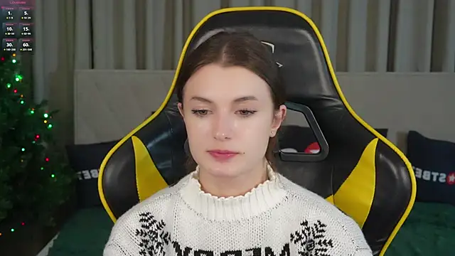 Snapshot of Britney054 chatting on 12-08-24, 07:37 Britney054 online show from 12-08-24, 07:37