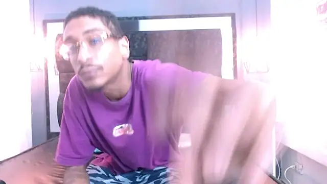 Snapshot of Jose_Smoke chatting on 02-27-25, 03:25 Jose Smoke online show from 02-27-25, 03:25