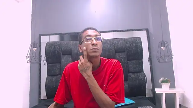 Snapshot of Jose_Smoke chatting on 03-02-25, 02:08 Jose Smoke online show from 03-02-25, 02:08