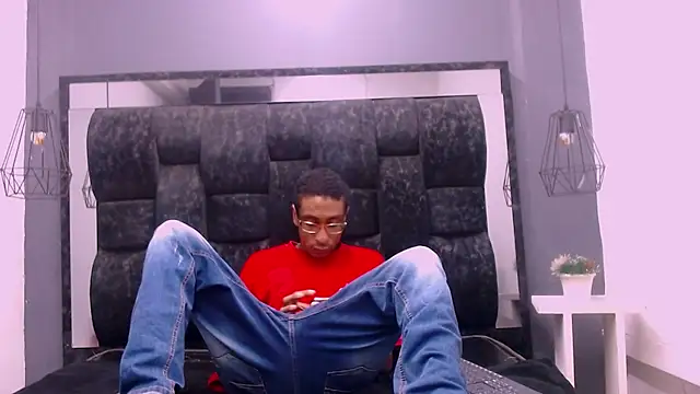 Snapshot of Jose_Smoke chatting on 03-02-25, 08:16 Jose Smoke online show from 03-02-25, 08:16