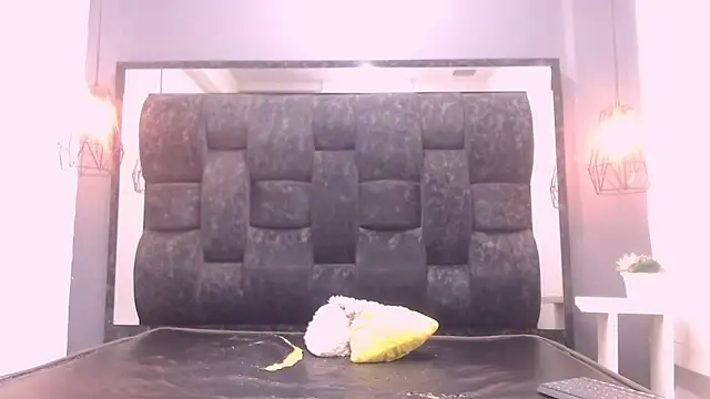 Snapshot of Jose_Smoke chatting on 03-05-25, 03:40 Jose Smoke online show from 03-05-25, 03:40