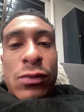 Snapshot of Jose_Smoke chatting on 03-17-25, 09:13 Jose Smoke online show from 03-17-25, 09:13