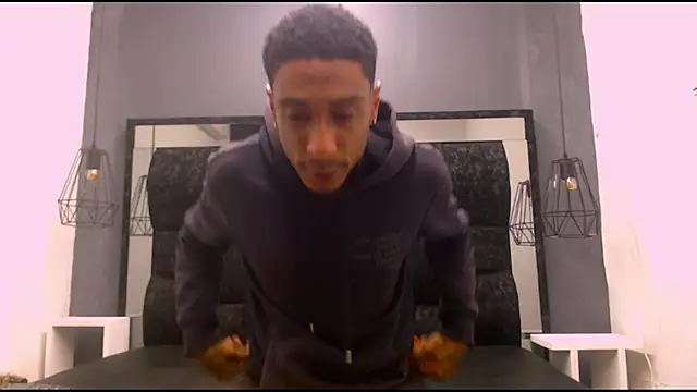 Snapshot of Jose_Smoke chatting on 09-18-25, 03:08 Jose Smoke online show from 09-18-25, 03:08