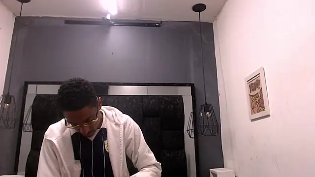 Snapshot of Jose_Smoke chatting on 09-26-25, 03:54 Jose Smoke online show from 09-26-25, 03:54