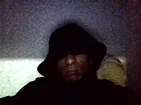 Snapshot of Jose_Smoke chatting on 10-18-25, 04:26 Jose Smoke online show from 10-18-25, 04:26