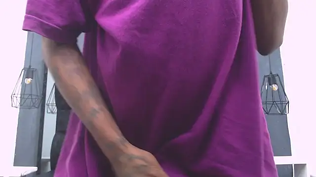 Snapshot of Jose_Smoke chatting on 10-27-25, 04:05 Jose Smoke online show from 10-27-25, 04:05