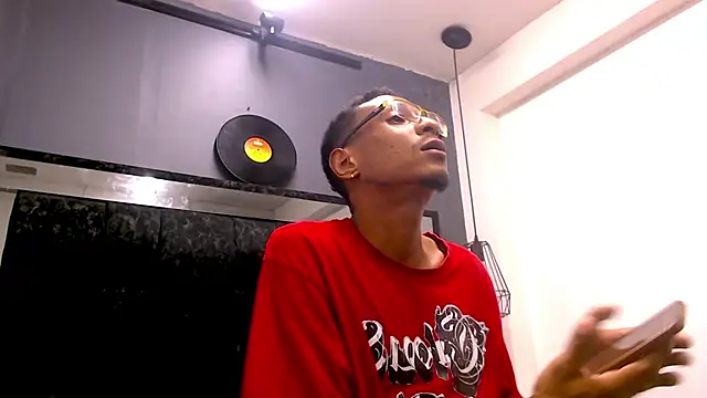 Snapshot of Jose_Smoke chatting on 11-26-25, 02:56 Jose Smoke online show from 11-26-25, 02:56