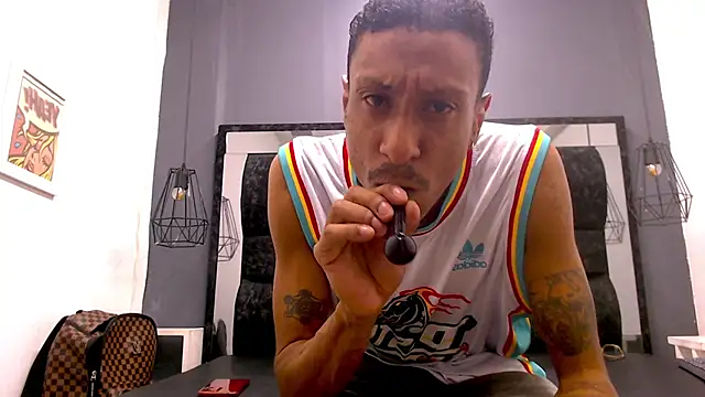 Snapshot of Jose_Smoke chatting on 11-27-25, 03:08 Jose Smoke online show from 11-27-25, 03:08