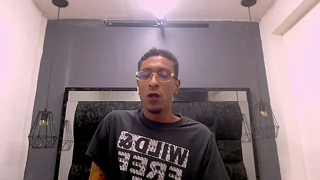 Snapshot of Jose_Smoke chatting on 12-04-25, 01:26 Jose Smoke online show from 12-04-25, 01:26