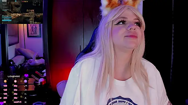 Snapshot of Irinaa_Scarlett chatting on 01-01-25, 10:21 Irinaa Scarlett online show from 01-01-25, 10:21