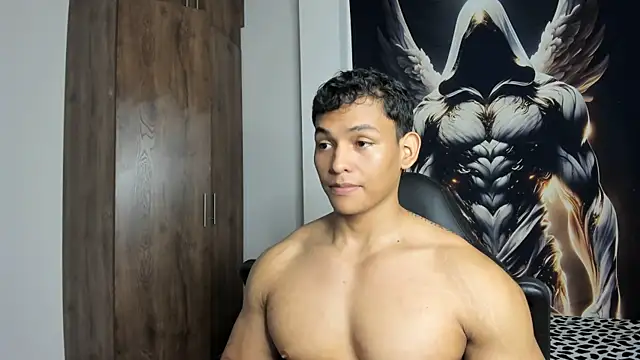 Snapshot of tom_beasley chatting on 01-06-25, 12:46 tom beasley online show from 01-06-25, 12:46