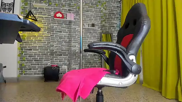 Snapshot of iam_samy_ chatting on 02-24-25, 02:58 iam samy online show from 02-24-25, 02:58