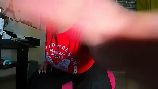 Snapshot of iam_samy_ chatting on 03-05-25, 11:28 iam samy online show from 03-05-25, 11:28