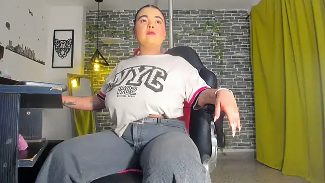 Snapshot of iam_samy_ chatting on 03-07-25, 11:29 iam samy online show from 03-07-25, 11:29